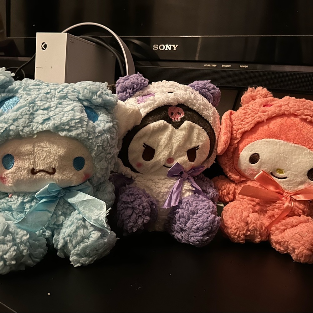 Sanrio plushies 3 pack